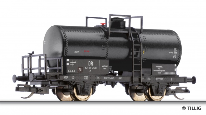 2 axle Tank car "VEB Teerverarbeitung"<br /><a href='images/pictures/Tillig/95833_HM.jpg' target='_blank'>Full size image</a>